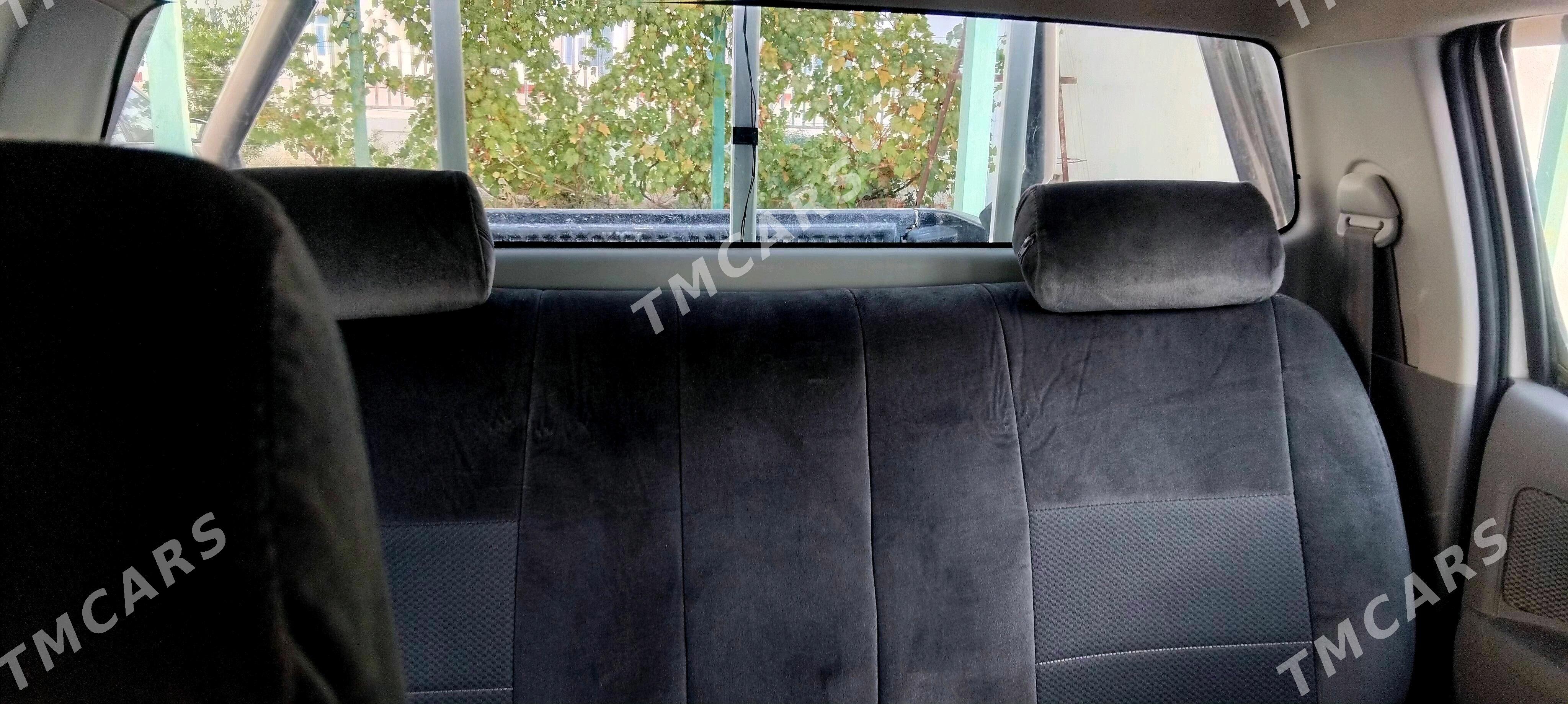 Toyota Hilux 2007 - 220 000 TMT - Эсенгулы - img 2