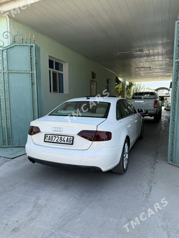 Audi A4 2010 - 150 000 TMT - Aşgabat - img 2