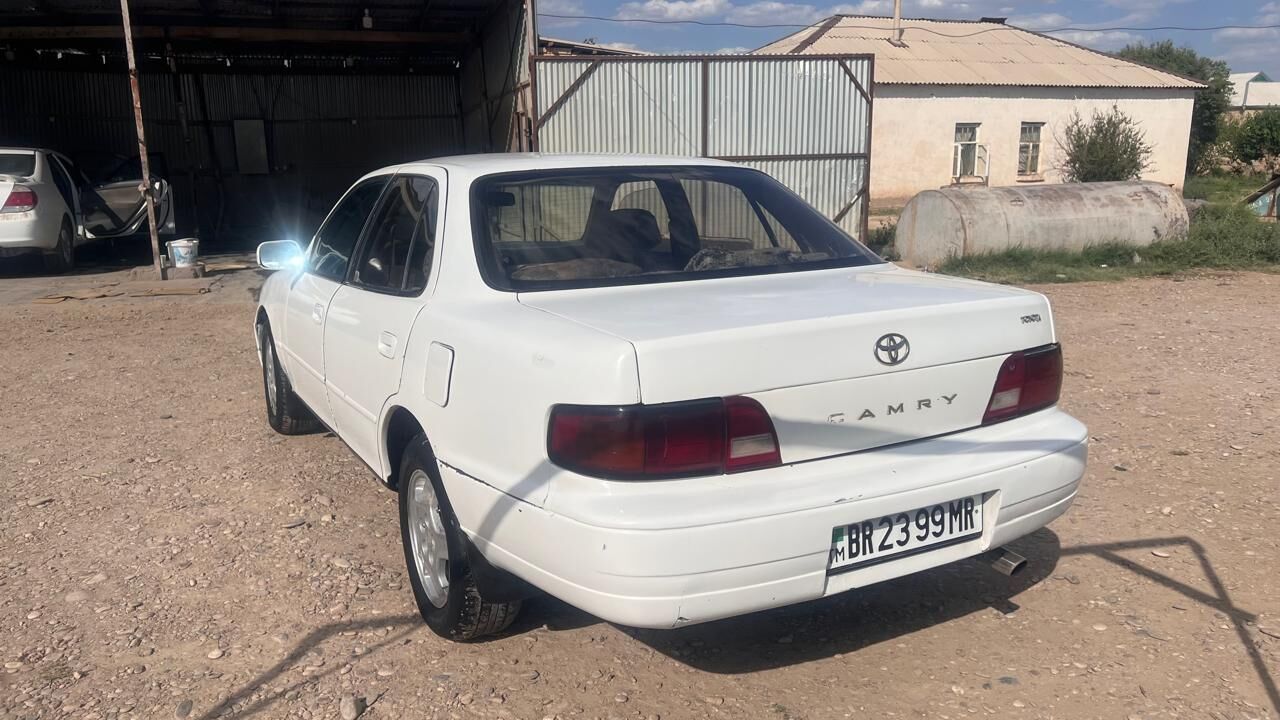 Toyota Camry 1994 - 70 000 TMT - Тагтабазар - img 4