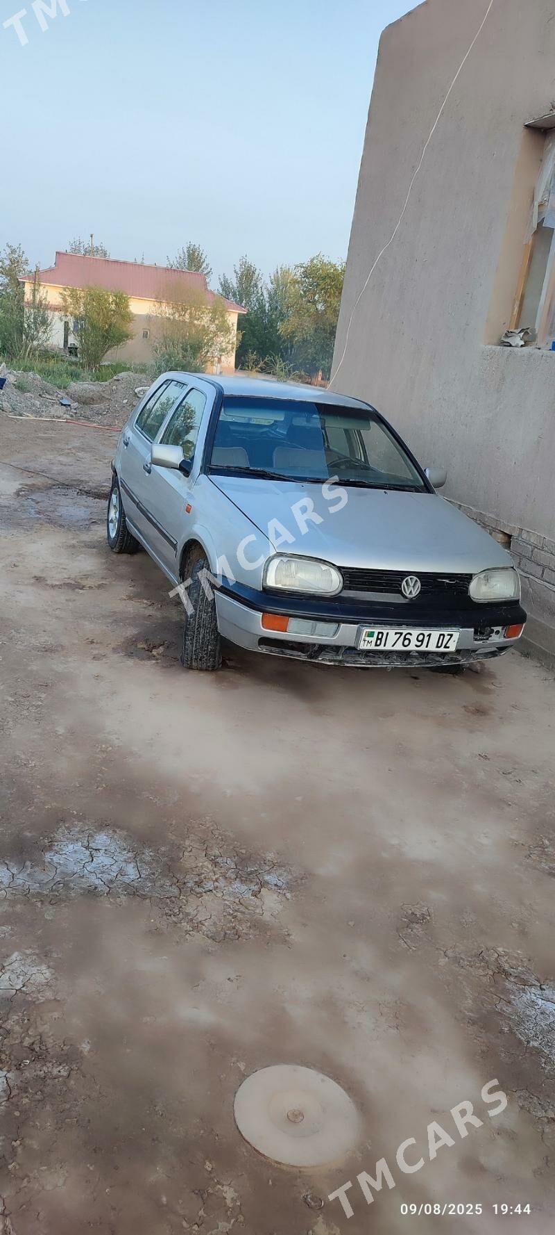 Volkswagen Golf III 1995 - 10 000 TMT - Кёнеургенч - img 2