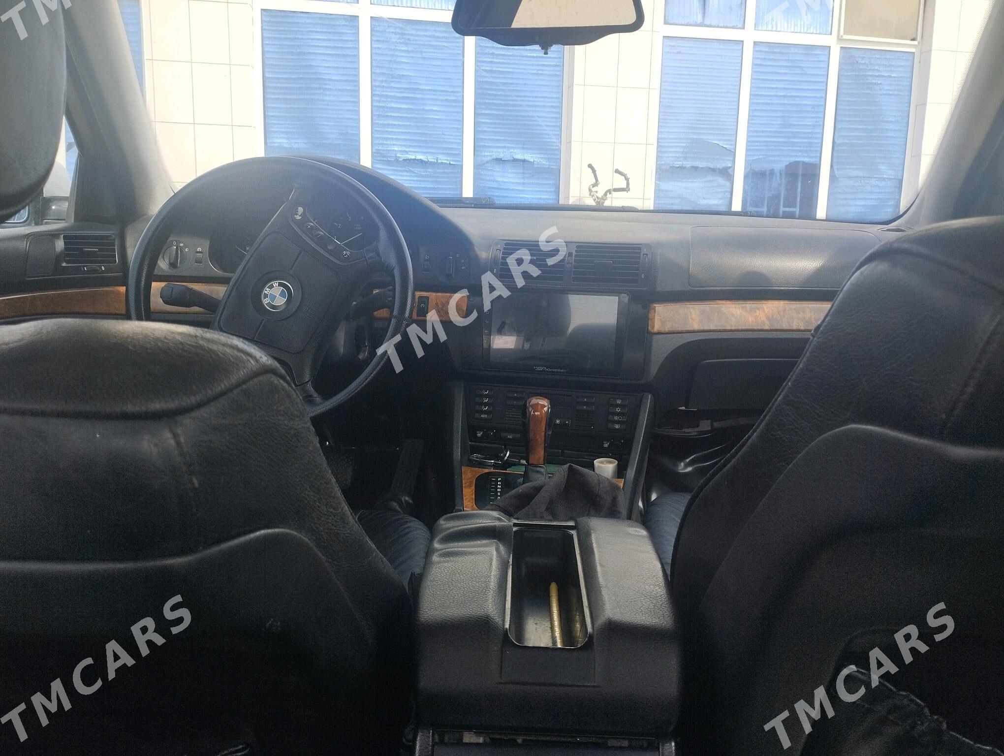 BMW E39 1996 - 75 000 TMT - Türkmenbaşy - img 3