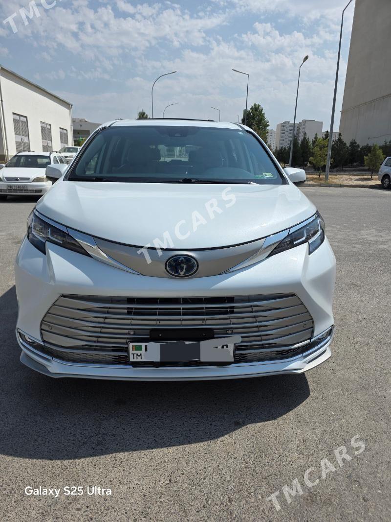 Toyota Sienna 2022 - 520 000 TMT - Ашхабад - img 2