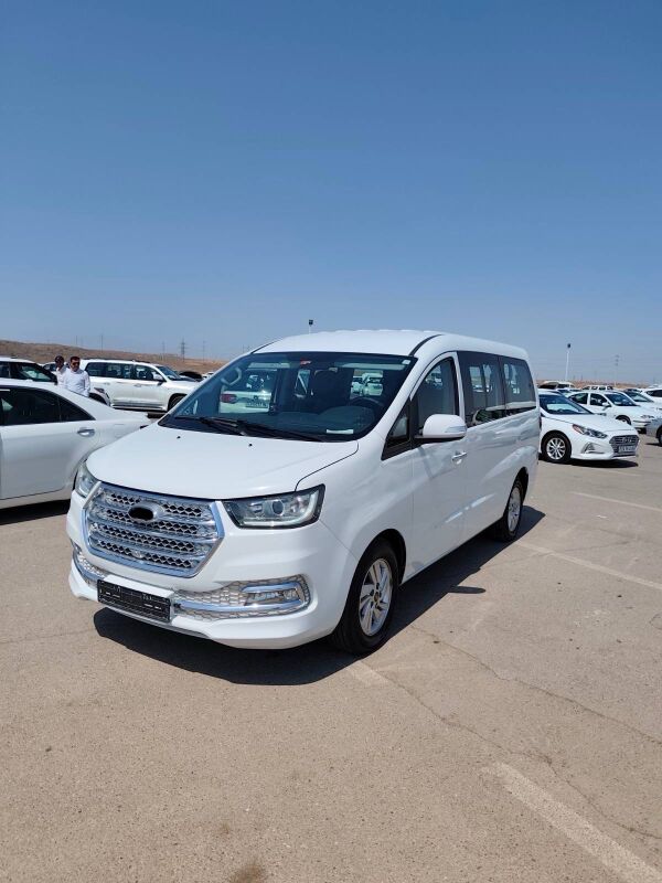 Toyota Hiace 2019 - 190 000 TMT - Aşgabat - img 4