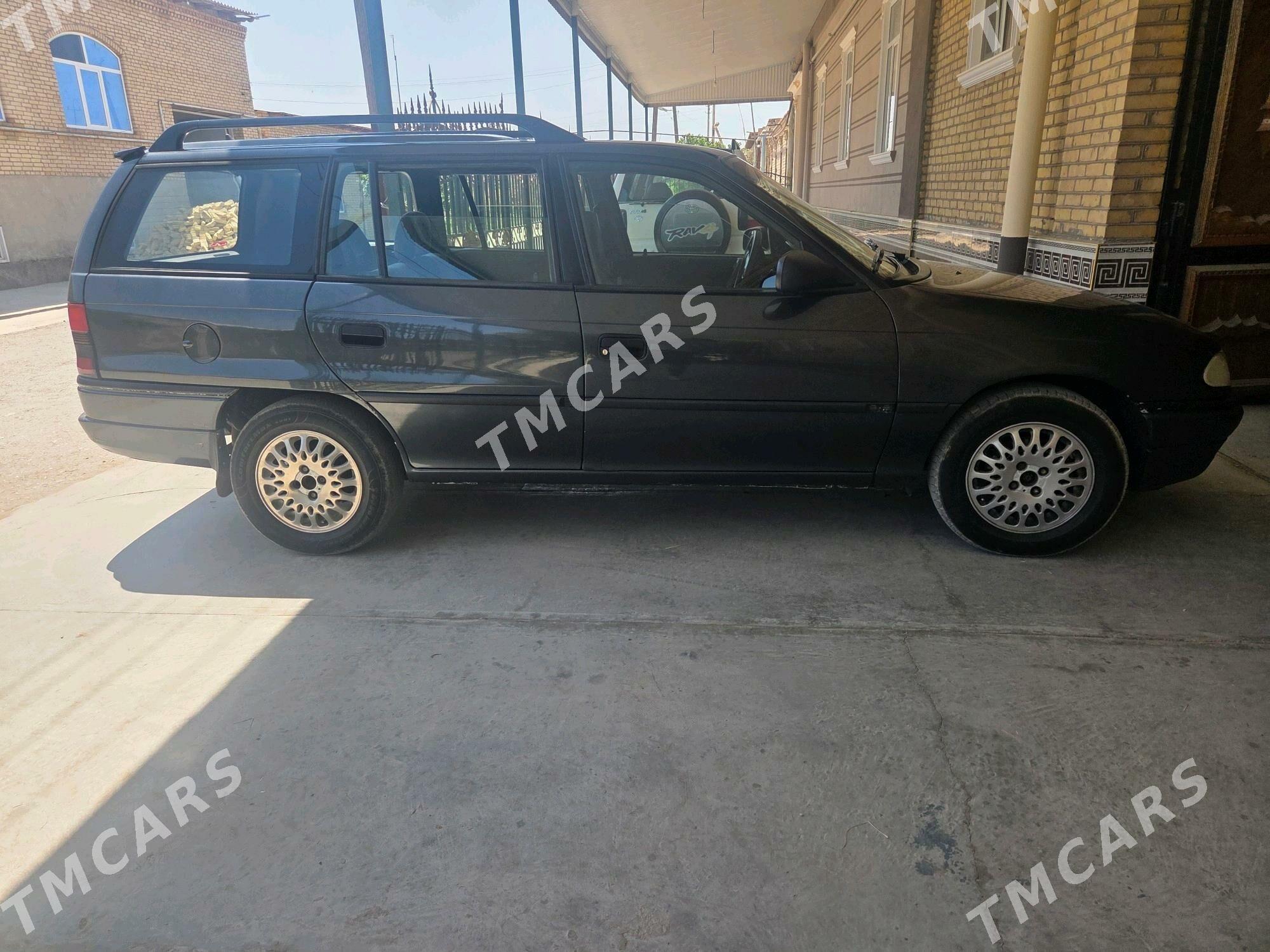 Opel Astra 1993 - 43 000 TMT - Туркменабат - img 4