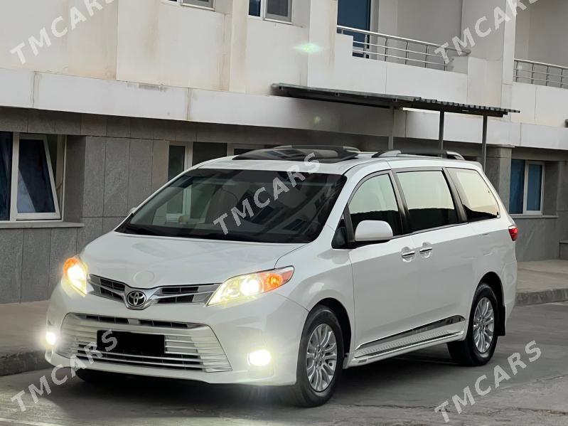 Toyota Sienna 2018 - 440 000 TMT - Туркменбаши - img 2