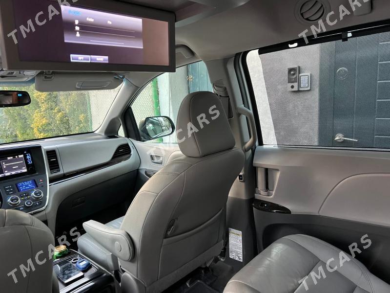 Toyota Sienna 2018 - 440 000 TMT - Туркменбаши - img 5
