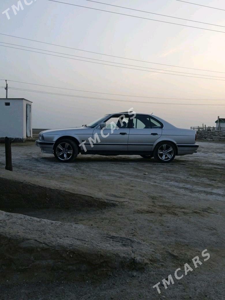 BMW 535 1990 - 40 000 TMT - Esenguly - img 2