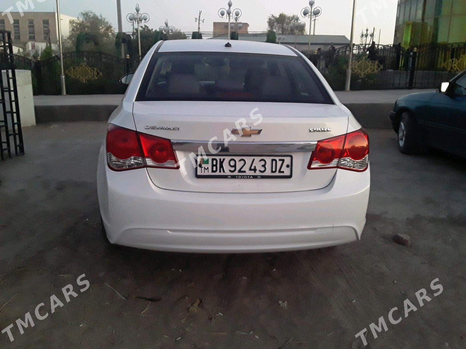 Chevrolet Cruze 2015 - 145 000 TMT - Дашогуз - img 3