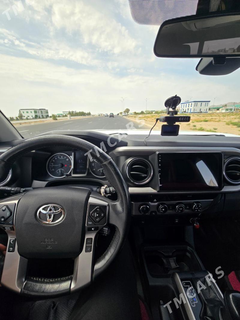 Toyota Tacoma 2018 - 360 000 TMT - Балканабат - img 4