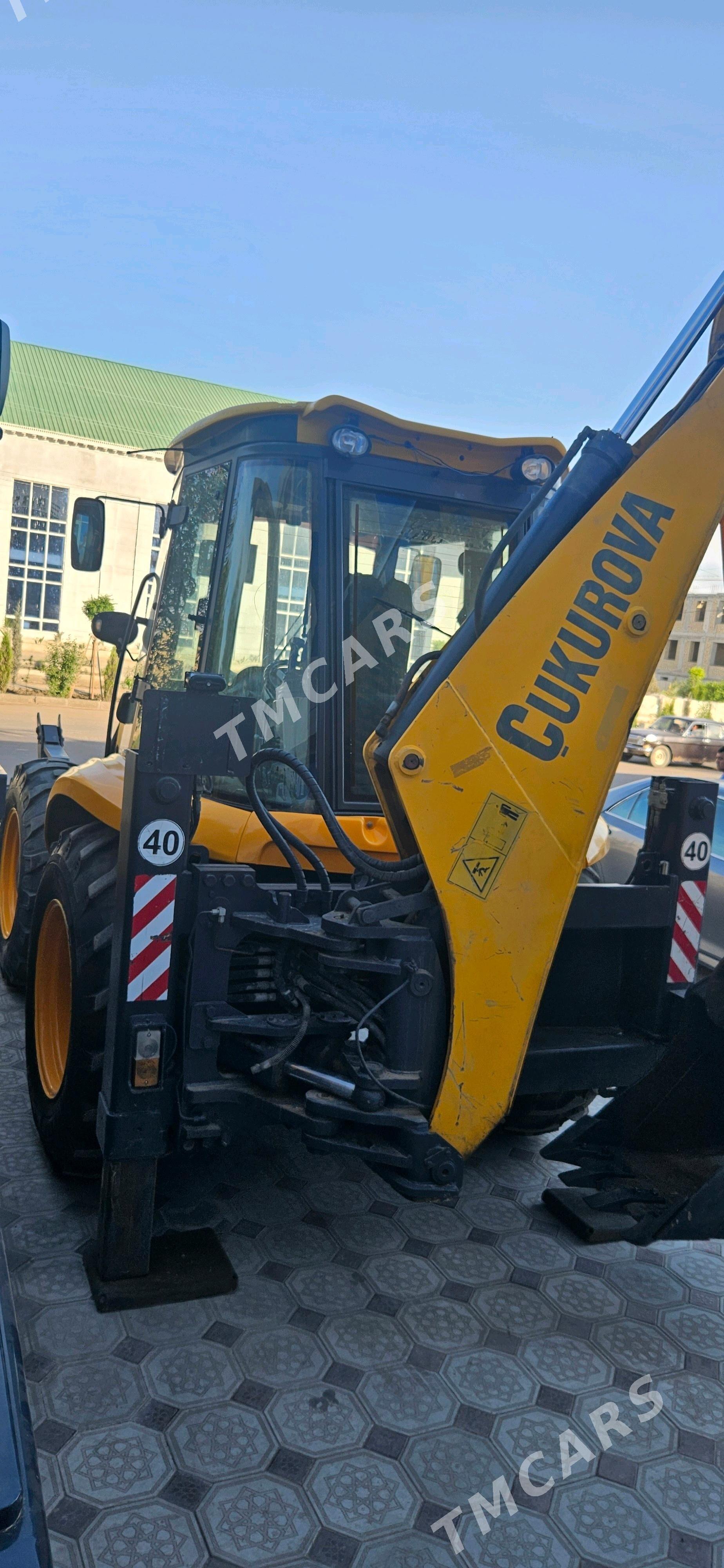 JCB 4CX ECO 2011 - 530 000 TMT - Губадаг - img 4