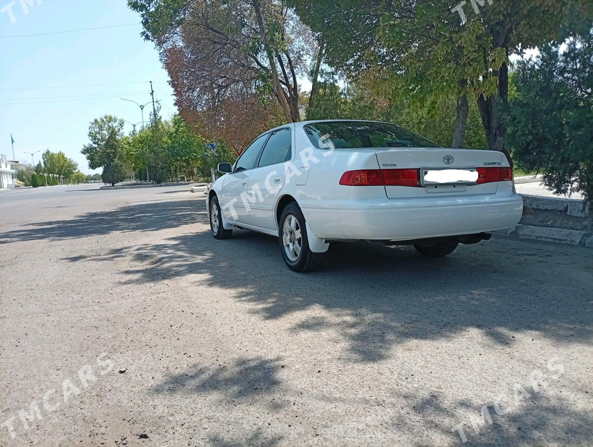 Toyota Camry 2001 - 174 000 TMT - Daşoguz - img 4