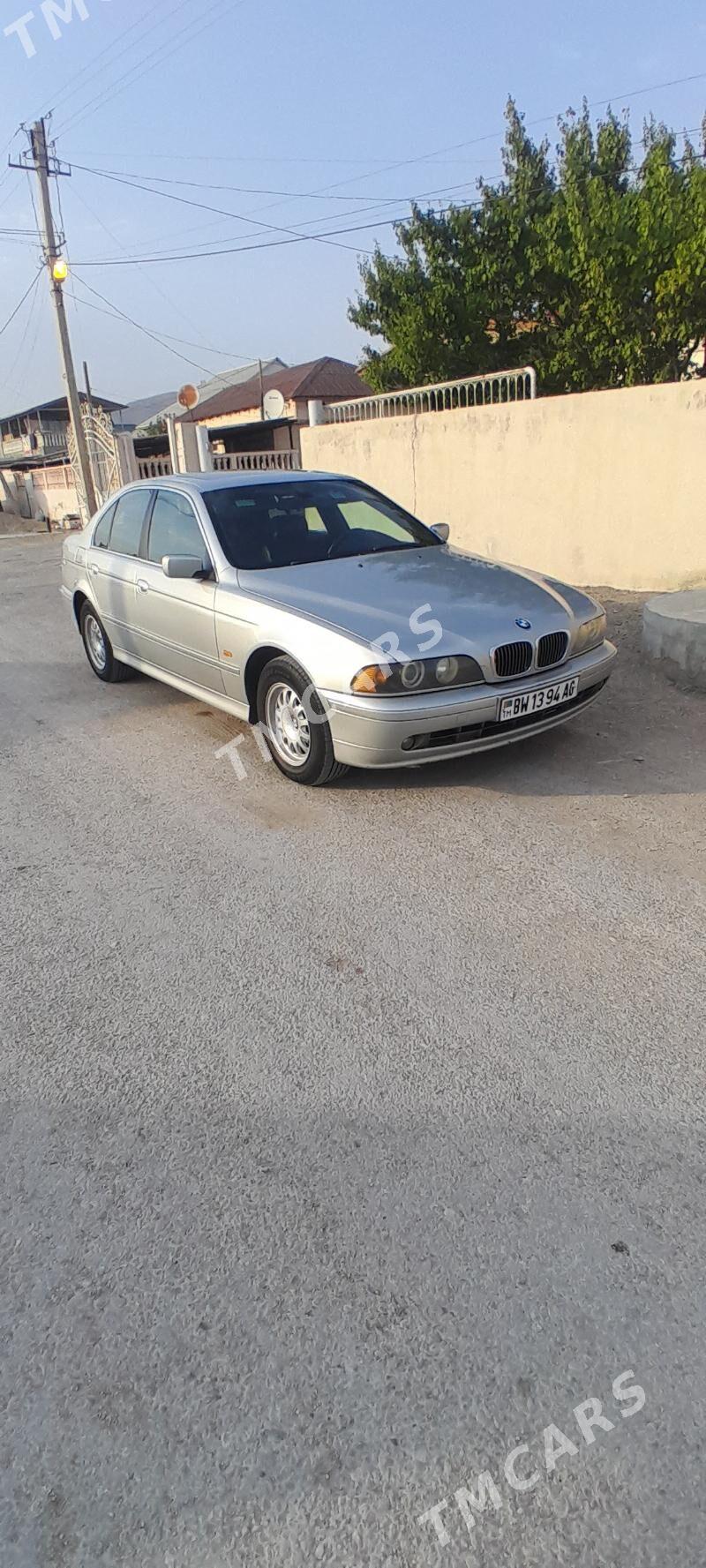 BMW E39 2003 - 125 000 TMT - Balkanabat - img 3