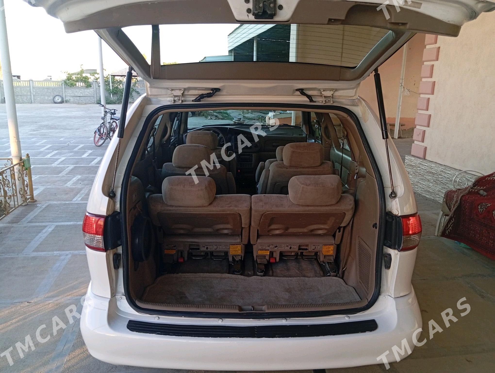 Toyota Sienna 2003 - 175 000 TMT - Мары - img 10
