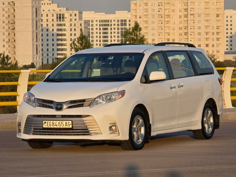 Toyota Sienna 2019 - 356 000 TMT - Ашхабад - img 2