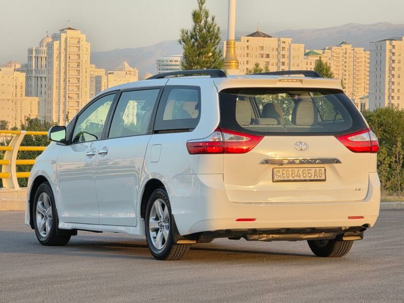 Toyota Sienna 2019 - 356 000 TMT - Ашхабад - img 5