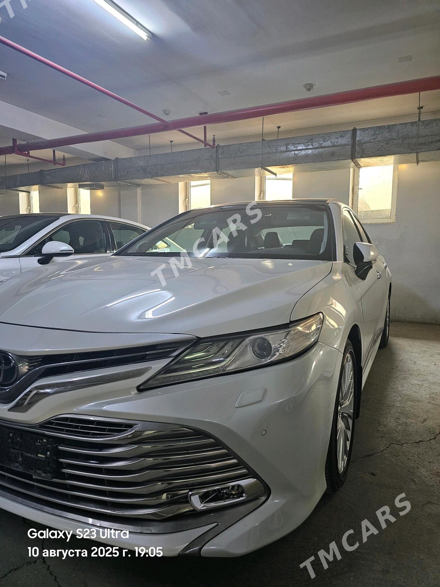 Toyota Camry 2018 - 410 000 TMT - Aşgabat - img 2