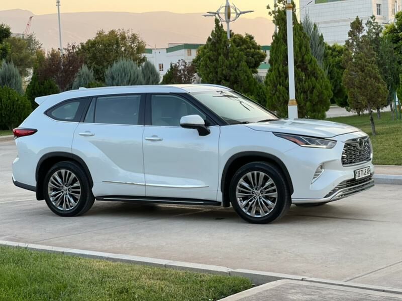 Toyota Highlander 2021 - 628 000 TMT - Aşgabat - img 3