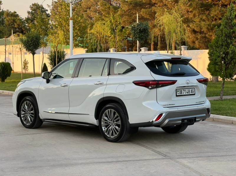 Toyota Highlander 2021 - 628 000 TMT - Aşgabat - img 4
