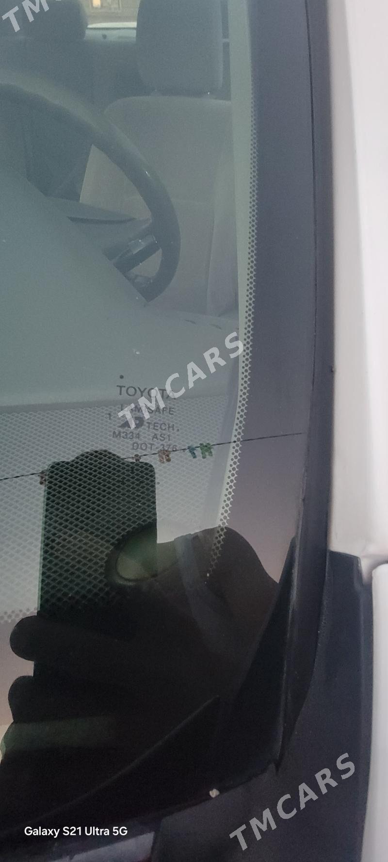 Toyota Camry 2003 - 160 000 TMT - Сакар - img 3