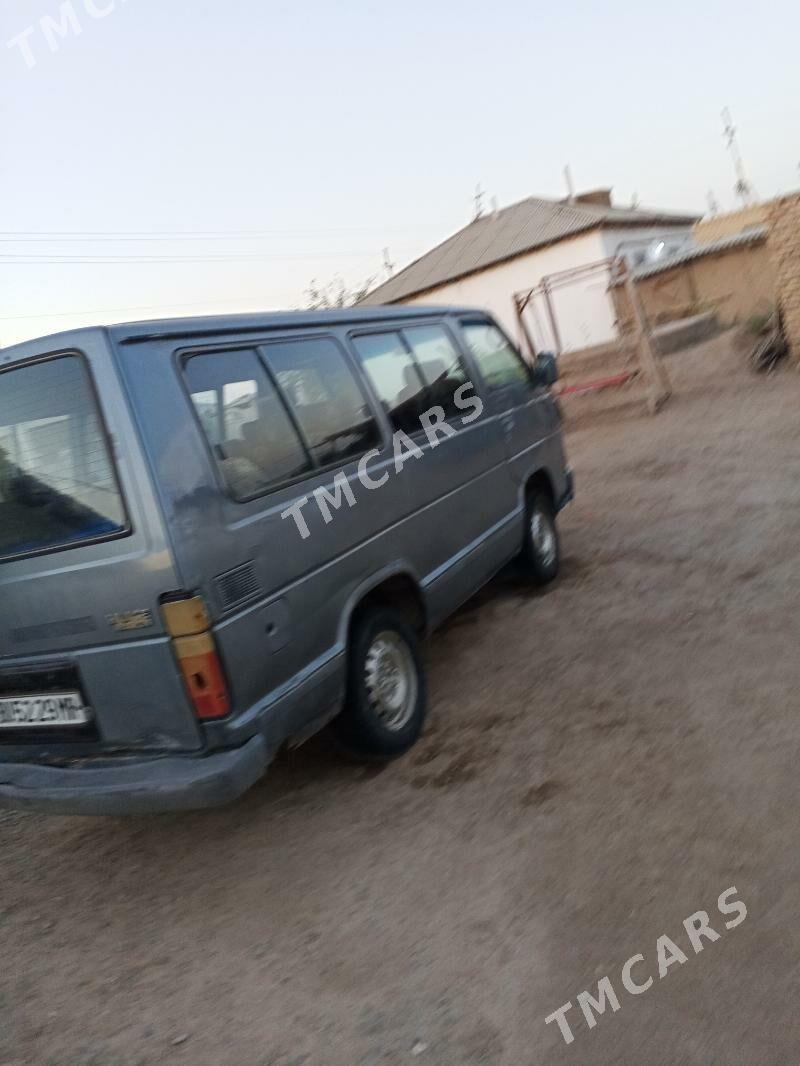 Toyota Hiace 1988 - 30 000 TMT - Mary - img 3