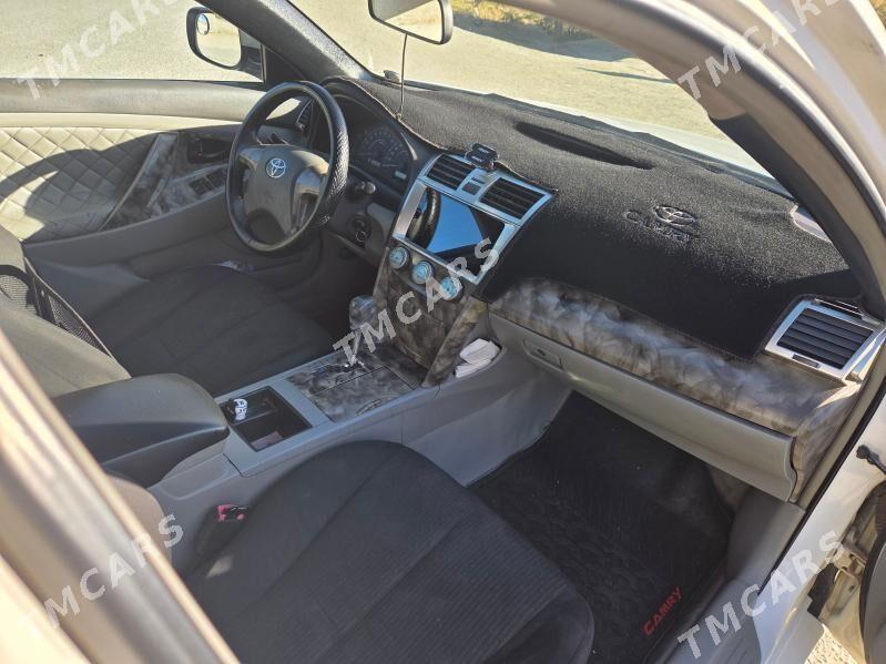 Toyota Camry 2011 - 160 000 TMT - Бахарден - img 3