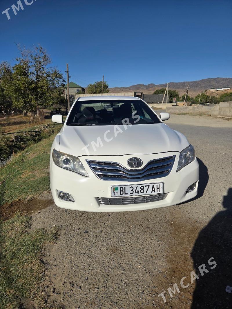 Toyota Camry 2011 - 160 000 TMT - Бахарден - img 8