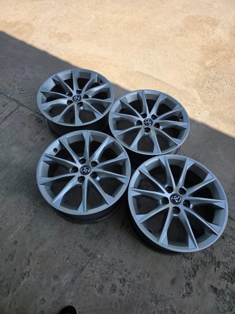 camry xse diska R18 3 500 TMT - Ашхабад - img 4