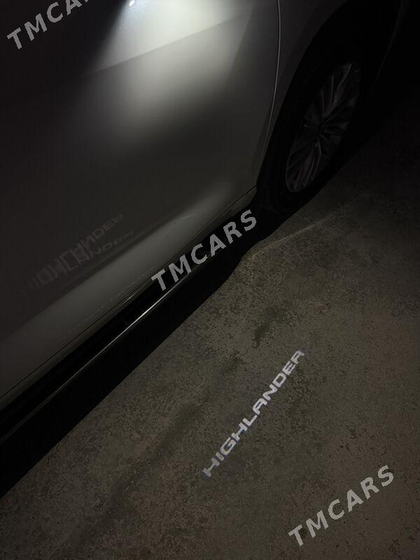 Toyota Highlander 2021 - 820 000 TMT - Ашхабад - img 8