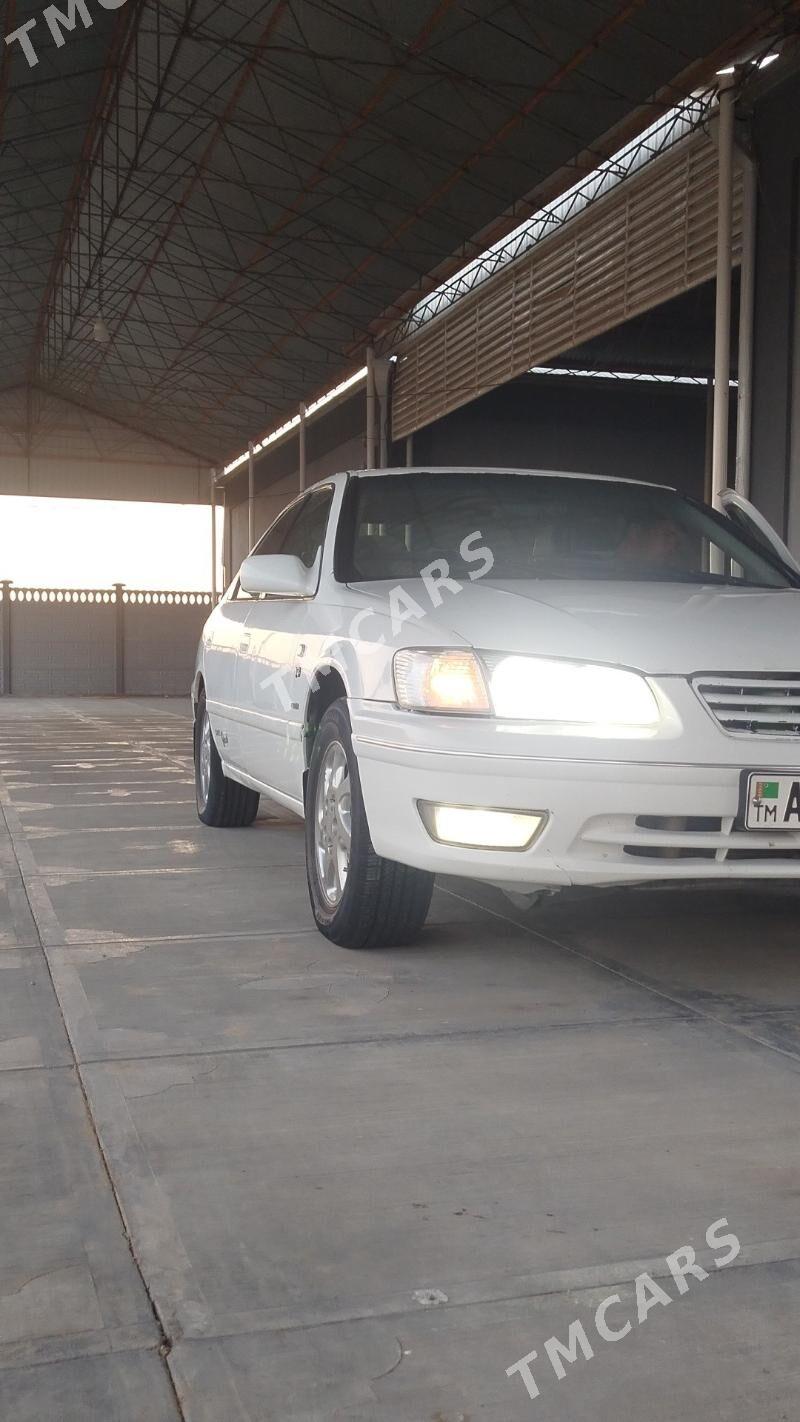 Toyota Camry 1997 - 125 000 TMT - Ёлётен - img 3