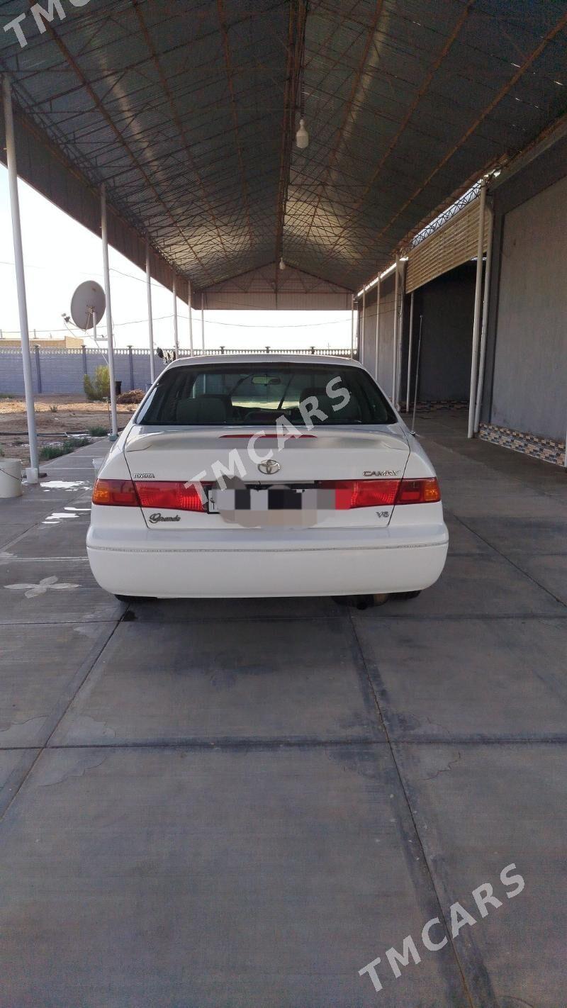Toyota Camry 1997 - 125 000 TMT - Ёлётен - img 7