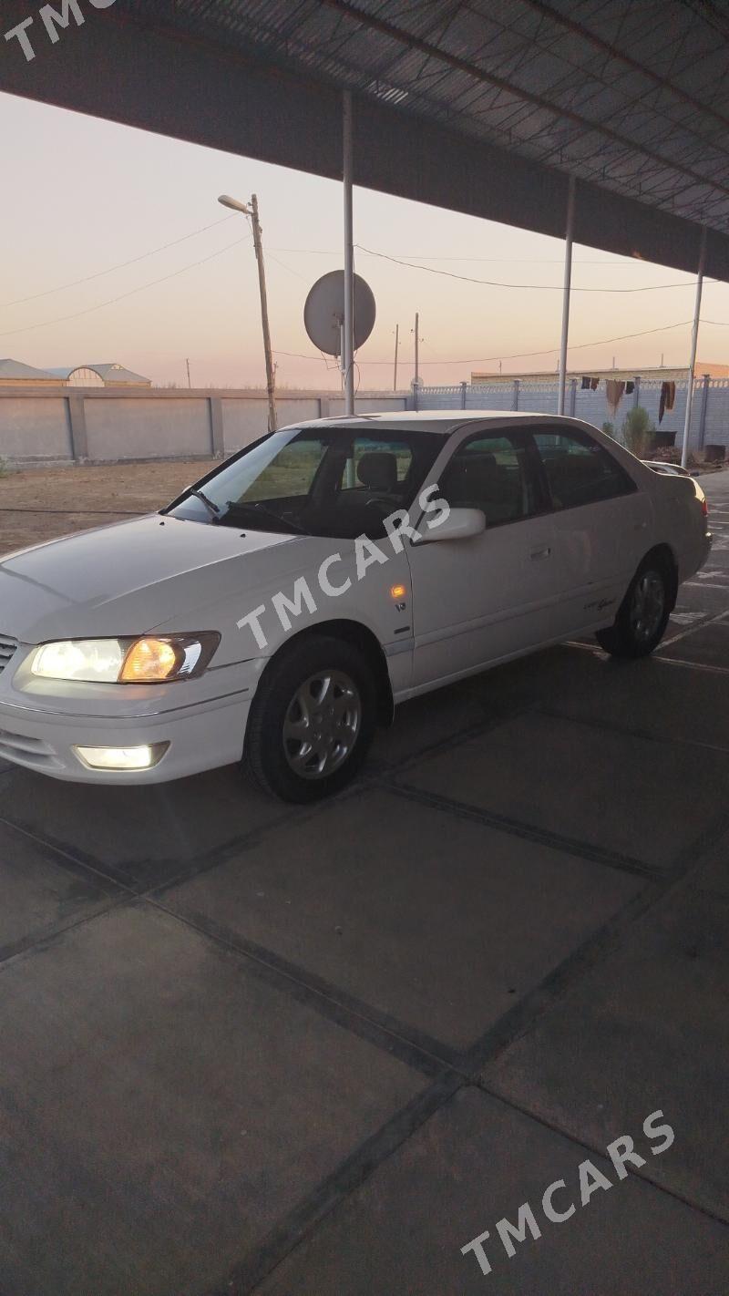Toyota Camry 1997 - 125 000 TMT - Ёлётен - img 2