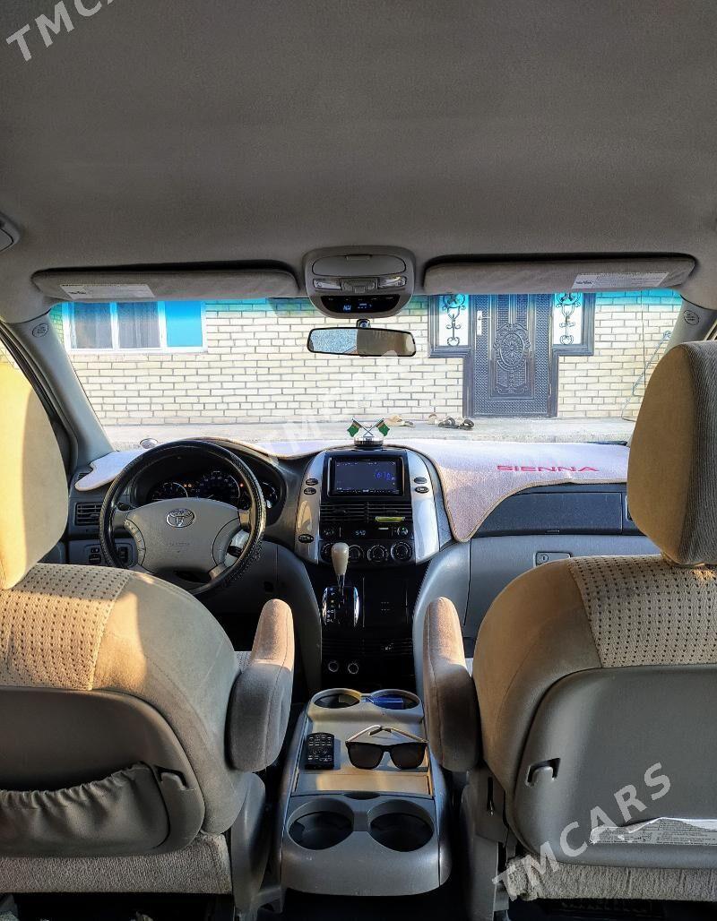 Toyota Sienna 2009 - 220 000 TMT - Мары - img 5