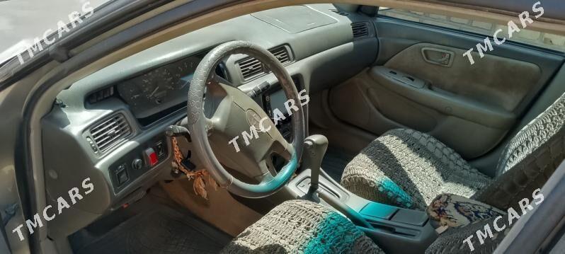 Toyota Camry 1999 - 130 000 TMT - Ёлётен - img 4