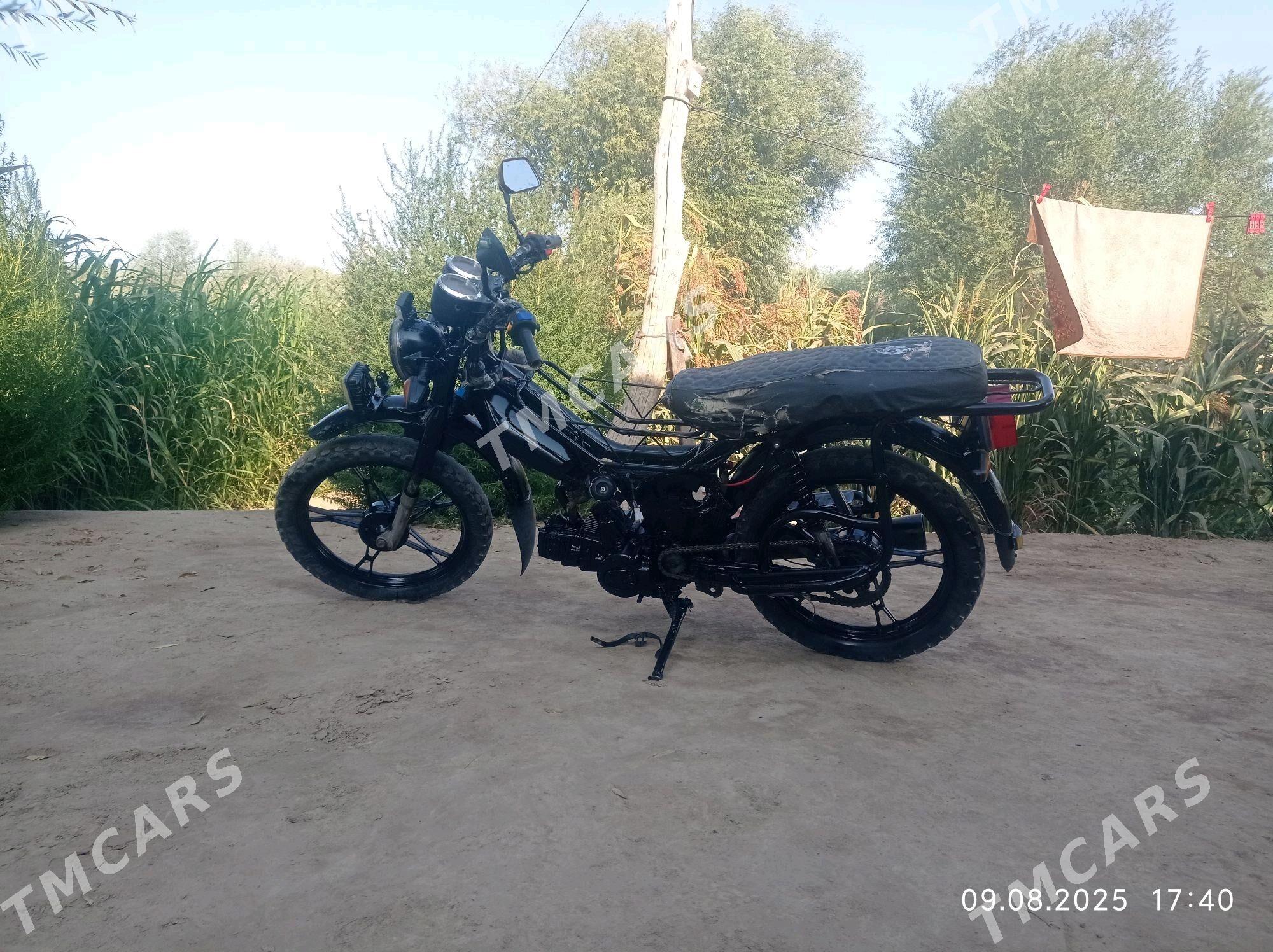 Fekon FK150-8G 2016 - 4 400 TMT - Гурбансолтан Едже - img 2
