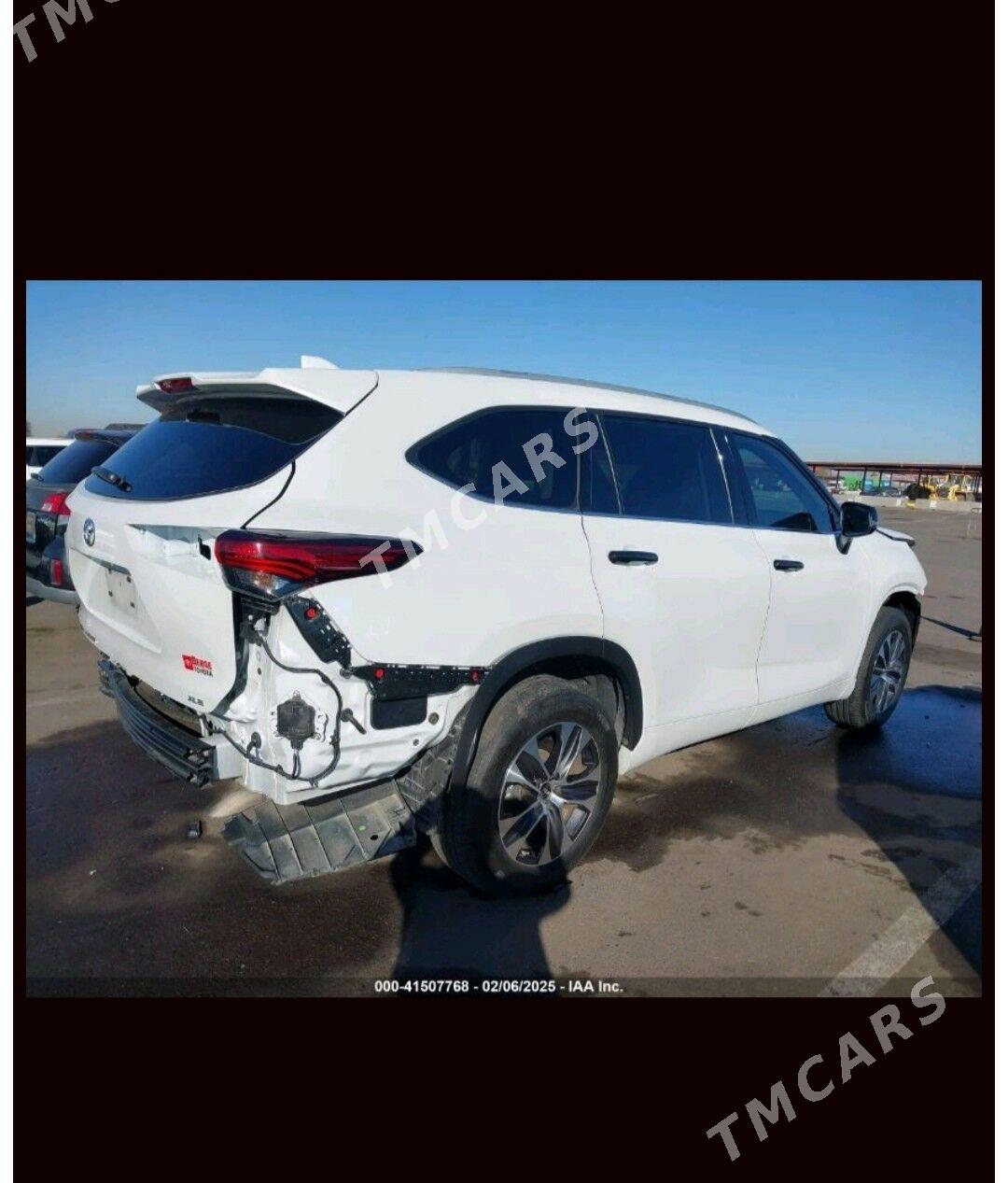 Toyota Highlander 2022 - 560 000 TMT - Мары - img 3