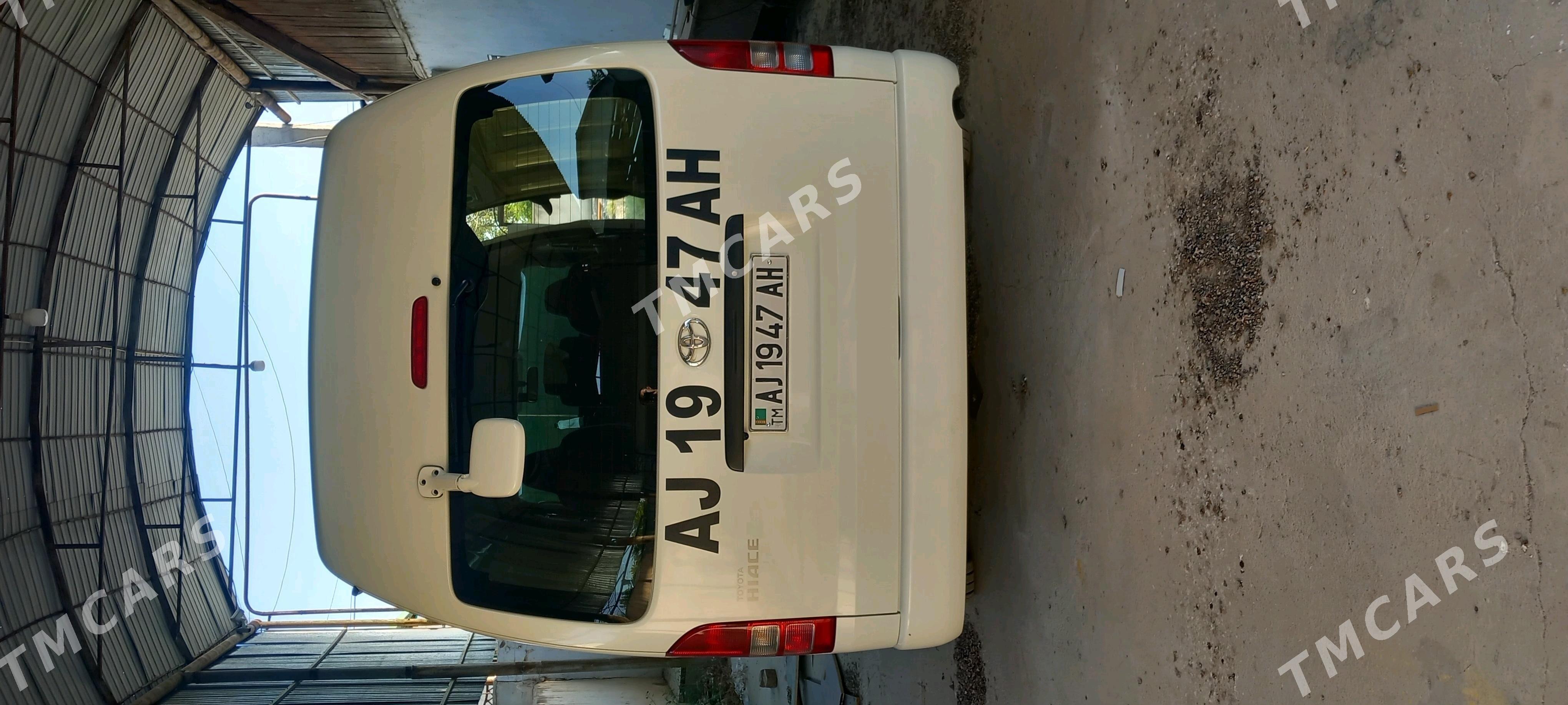 Toyota Hiace 2024 - 558 000 TMT - Kaka - img 3