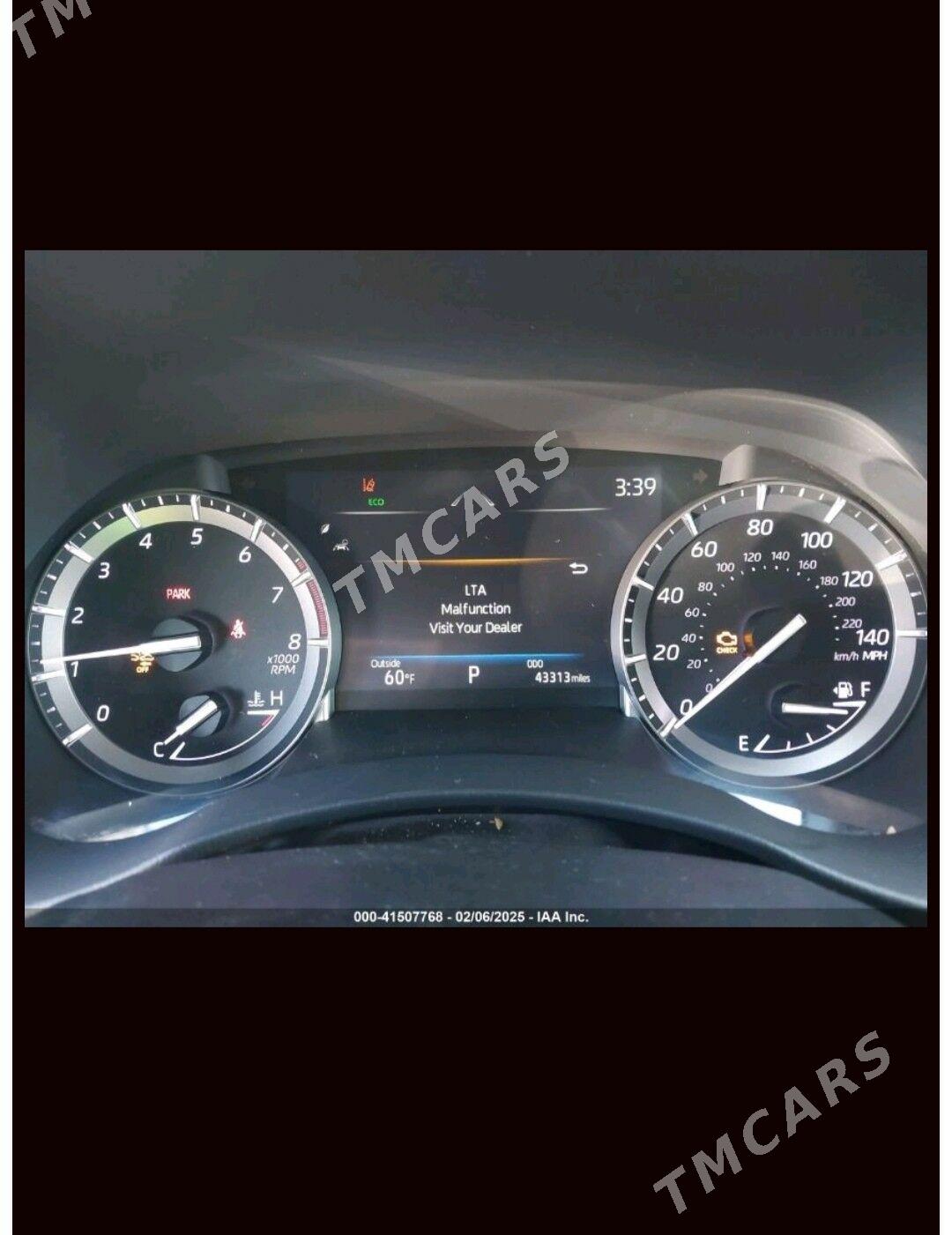 Toyota Highlander 2022 - 560 000 TMT - Мары - img 6