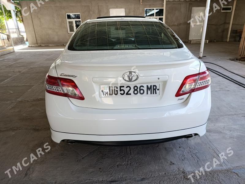 Toyota Camry 2011 - 200 000 TMT - Байрамали - img 6