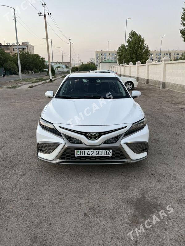 Toyota Camry 2022 - 285 000 TMT - Дашогуз - img 4