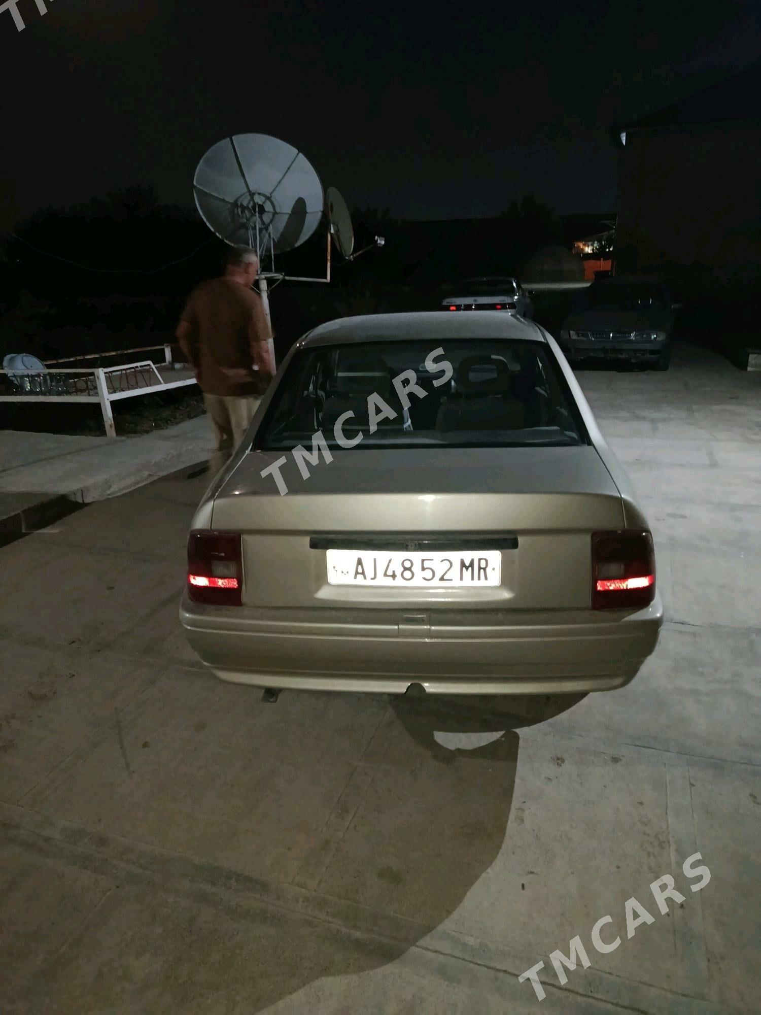 Opel Vectra 1992 - 35 000 TMT - Mary - img 4