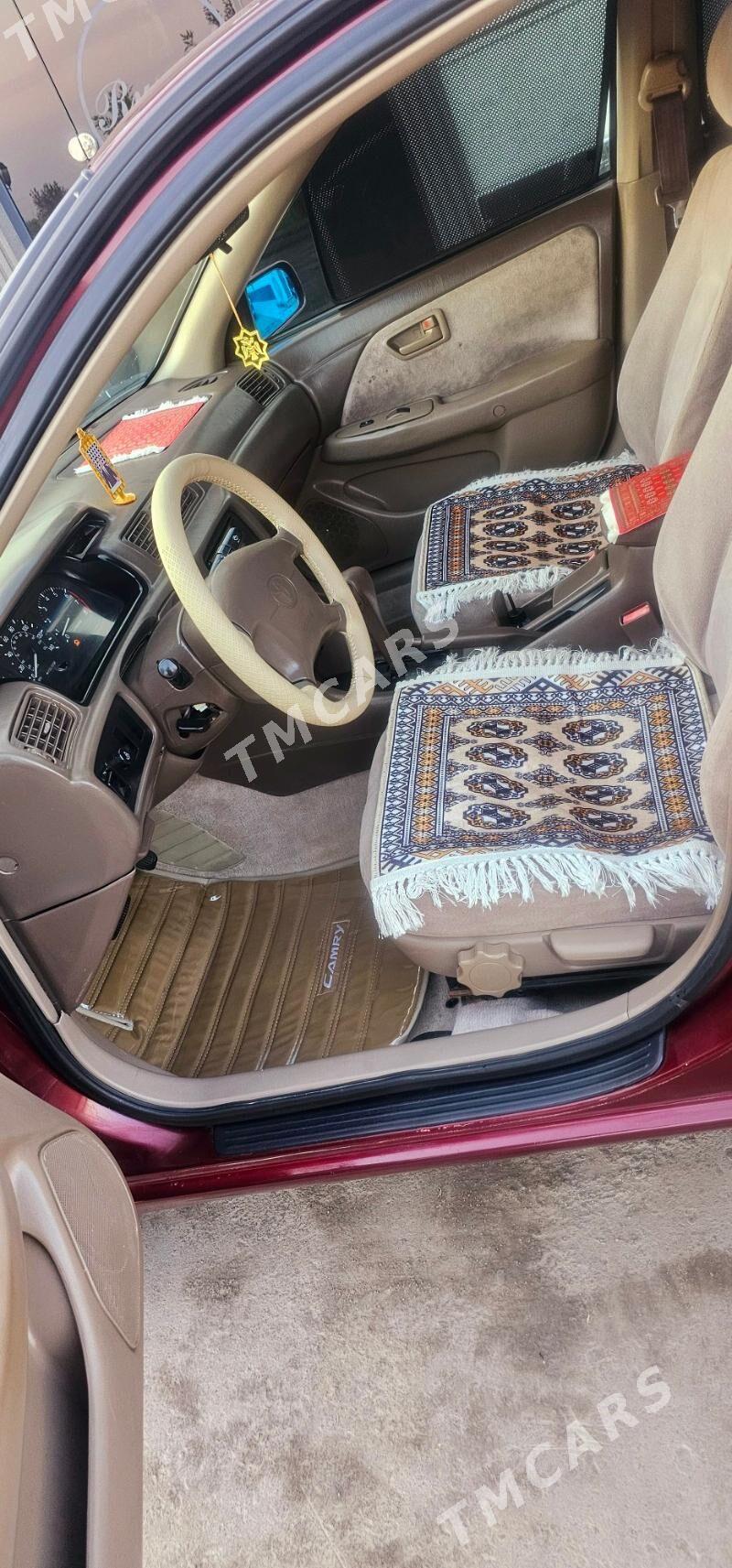 Toyota Camry 1998 - 130 000 TMT - Şabat etr. - img 3