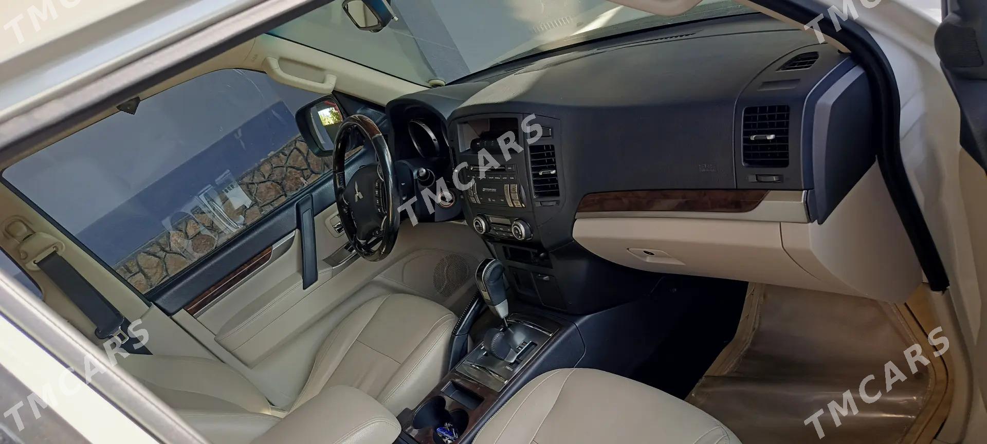 Mitsubishi Pajero 2013 - 280 000 TMT - Türkmenabat - img 6
