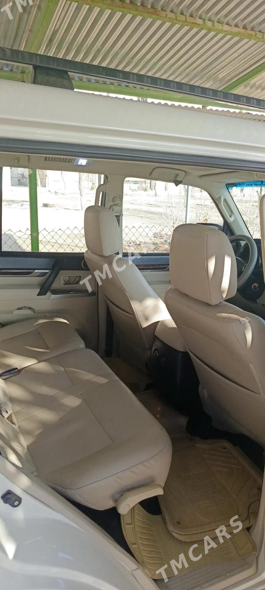 Mitsubishi Pajero 2013 - 280 000 TMT - Türkmenabat - img 3