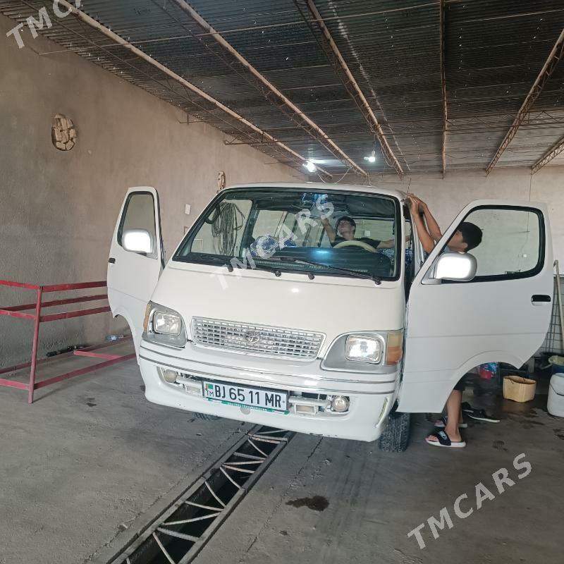 Toyota Hiace 2003 - 130 000 TMT - Türkmengala - img 3