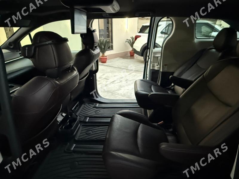 Toyota Sienna 2021 - 695 000 TMT - Aşgabat - img 7