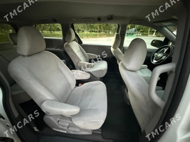 Toyota Sienna 2018 - 350 000 TMT - Ашхабад - img 5