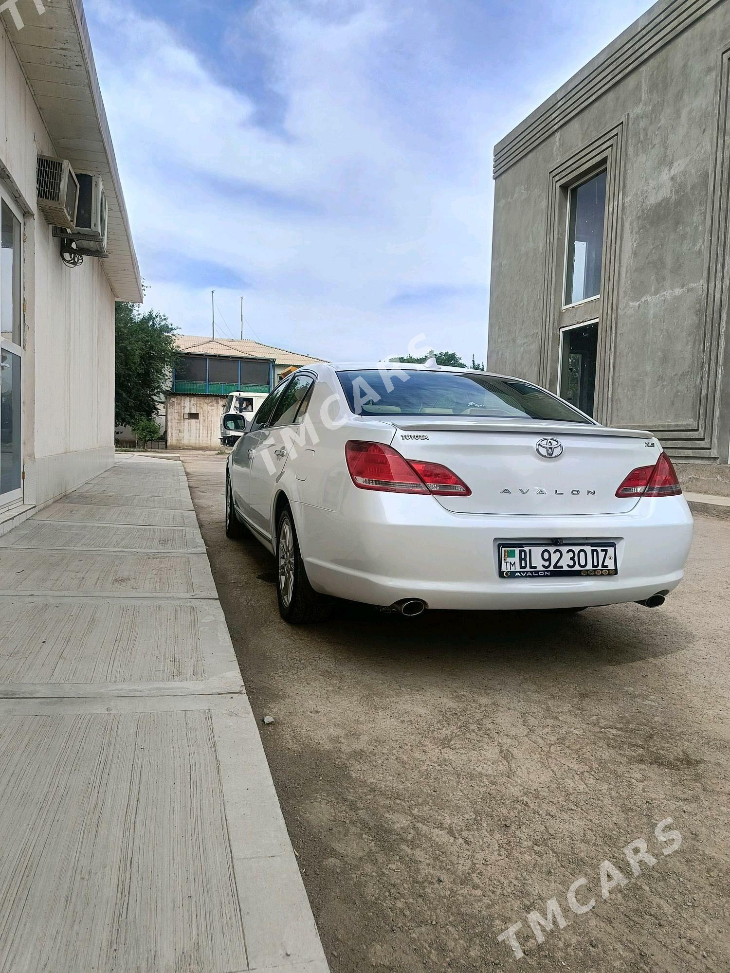 Toyota Avalon 2005 - 175 000 TMT - Gurbansoltan Eje - img 3