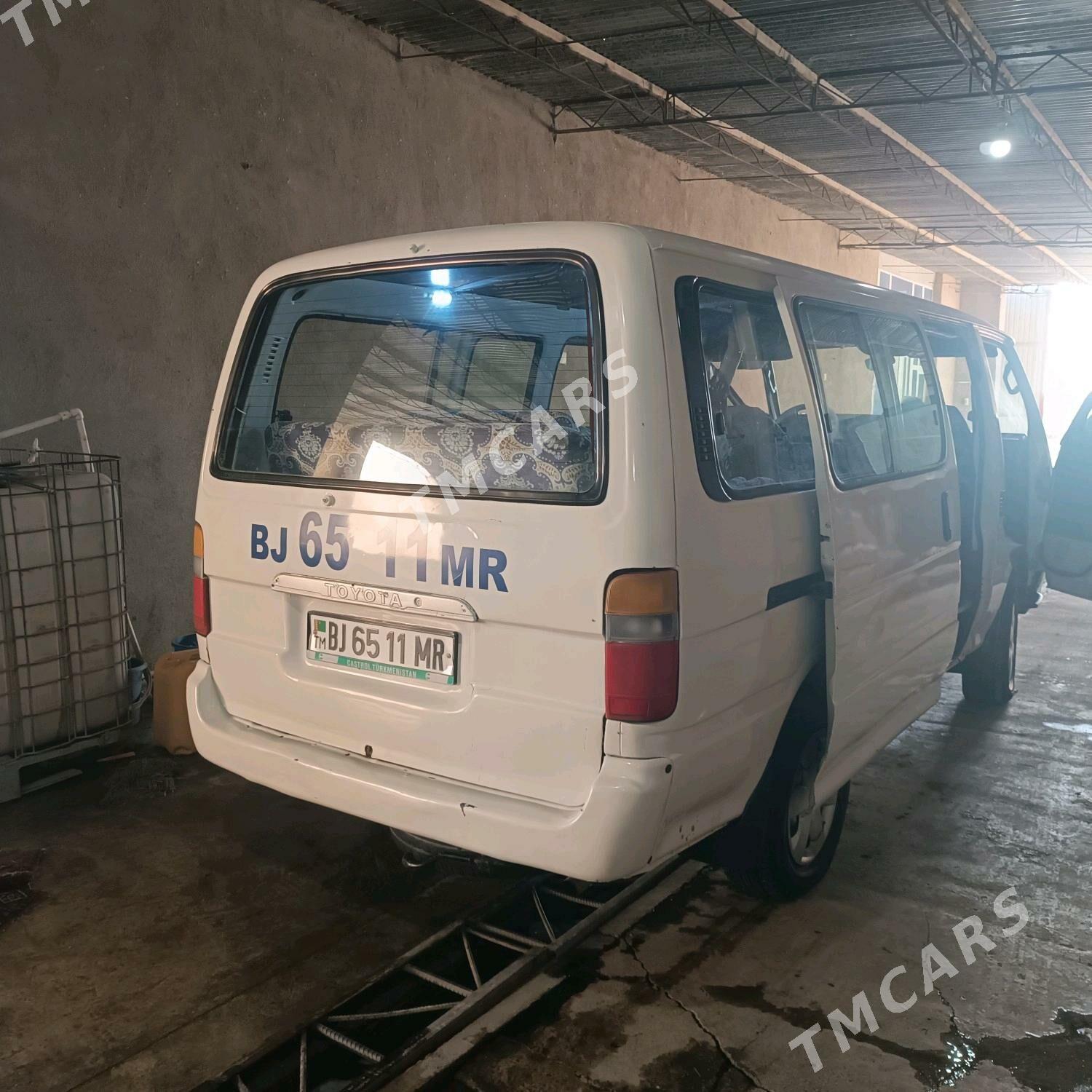 Toyota Hiace 2003 - 130 000 TMT - Türkmengala - img 7