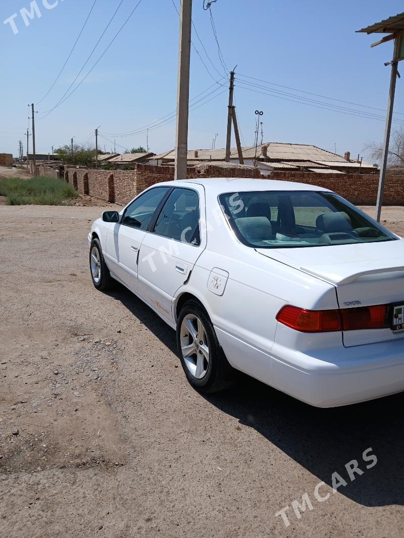 Toyota Camry 2001 - 120 000 TMT - Губадаг - img 1