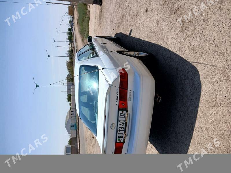Toyota Camry 2001 - 120 000 TMT - Губадаг - img 5